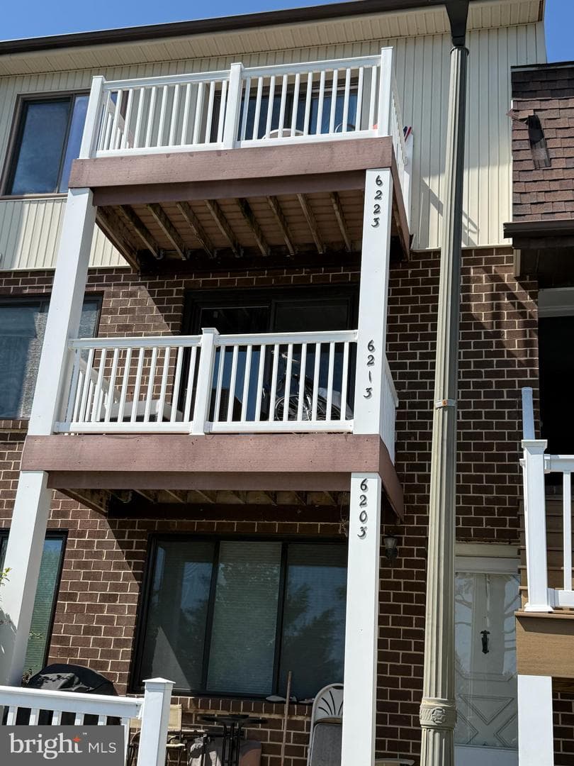 6223 Hilltop Drive #27