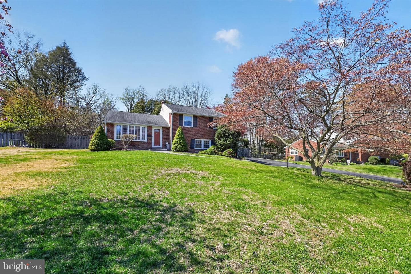 305 Somerset Place photo 3