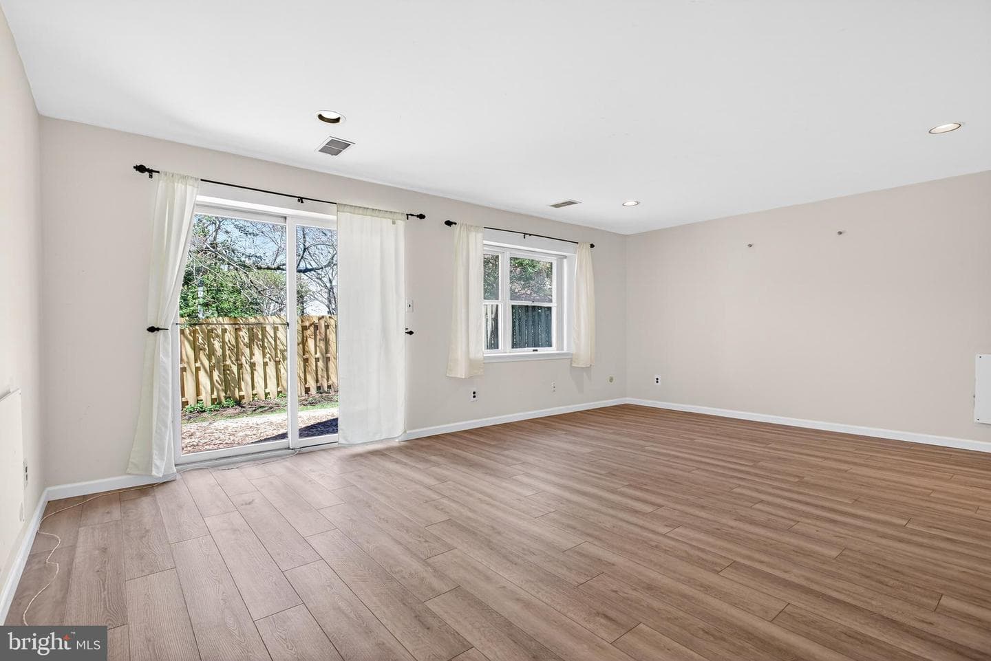 503 Haverford Court photo 34