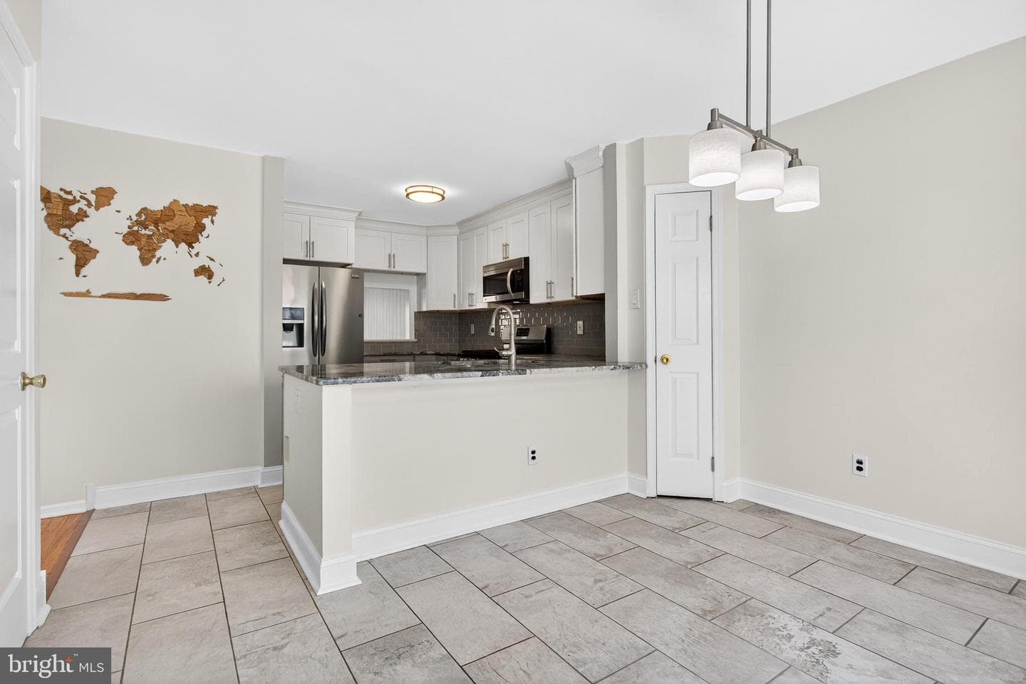 503 Haverford Court photo 9