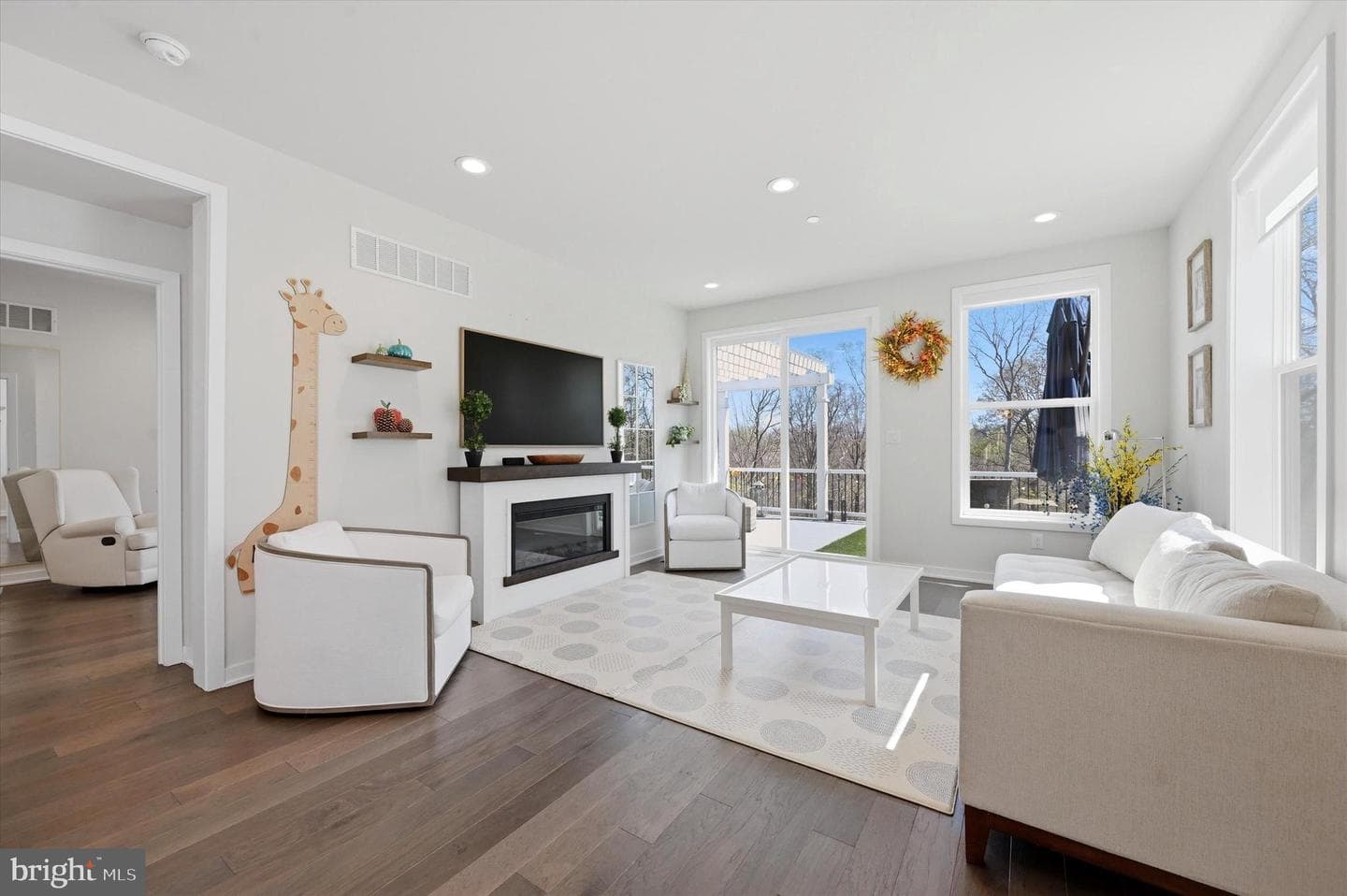 746 Switchman Road photo 11