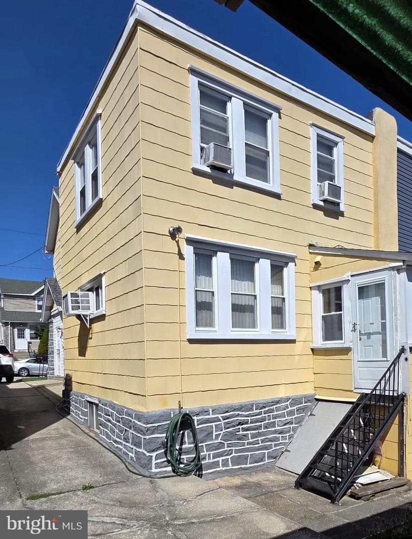 105 N Fairview Avenue photo 15