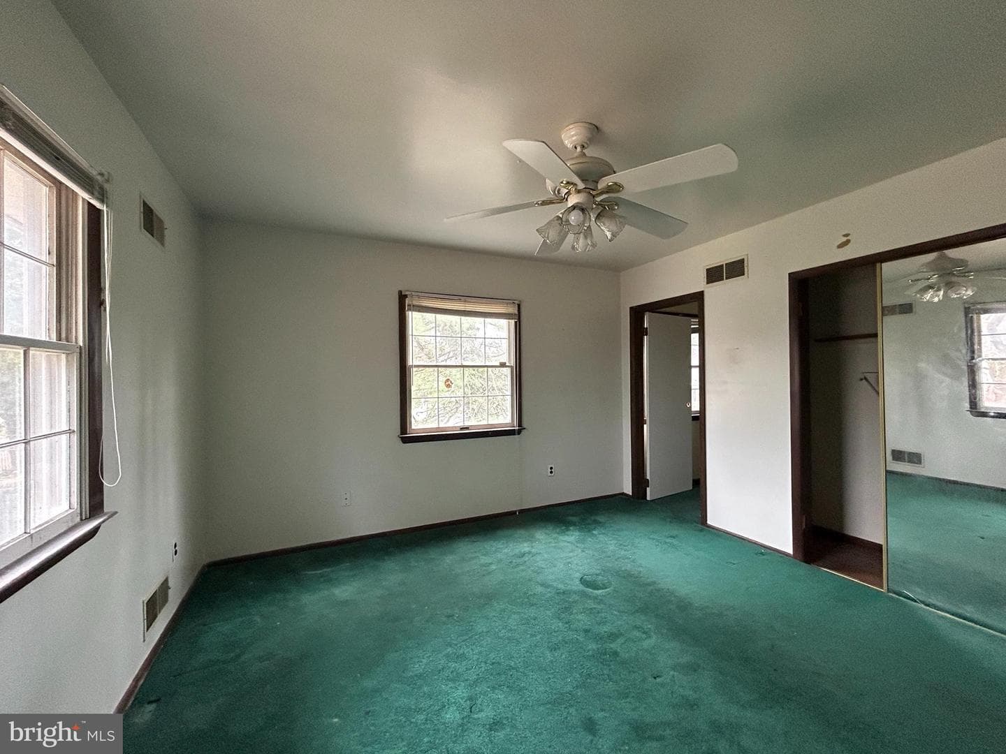 527 Cherry Lane photo 11