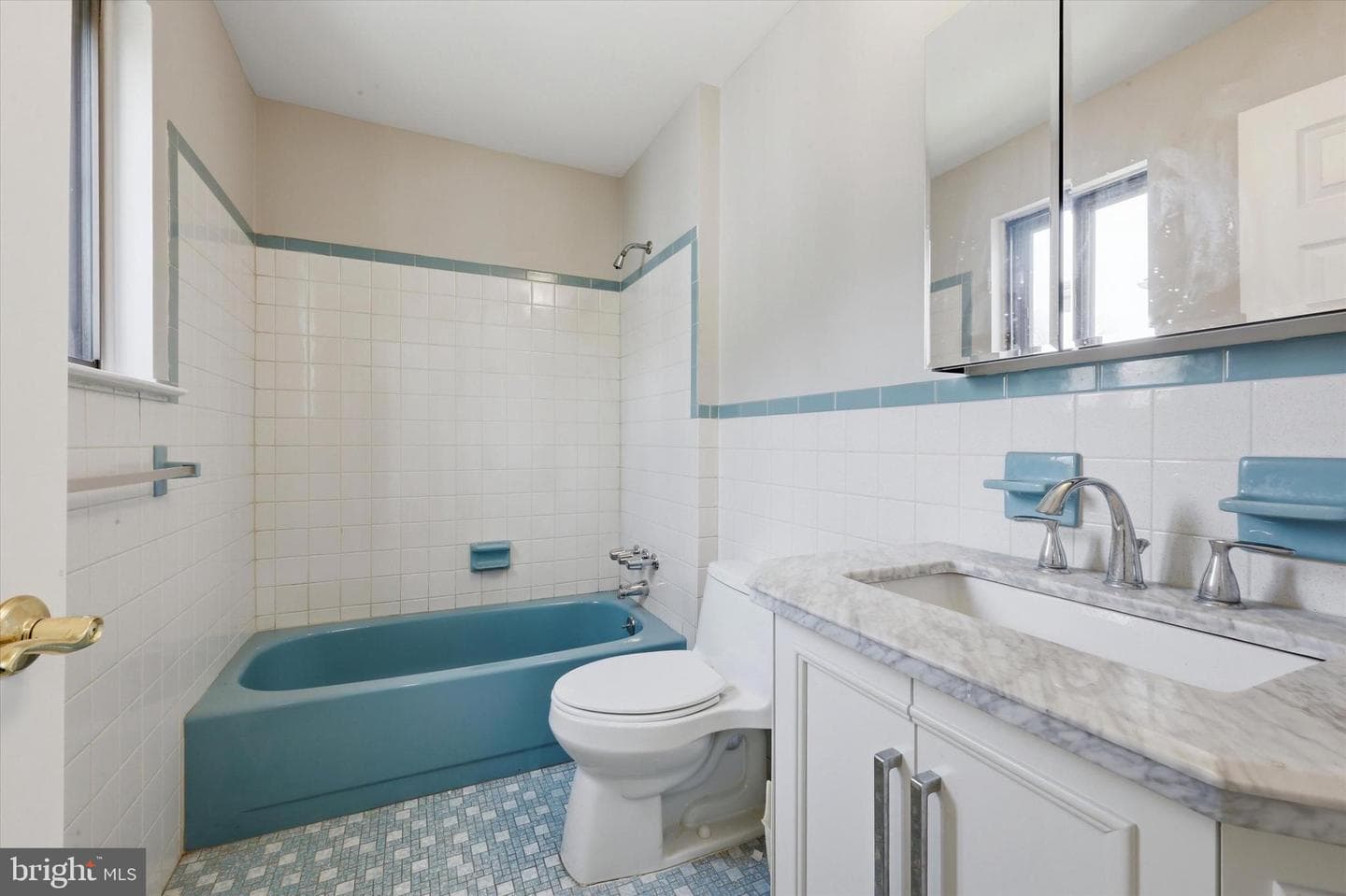 211 E Providence Road photo 13