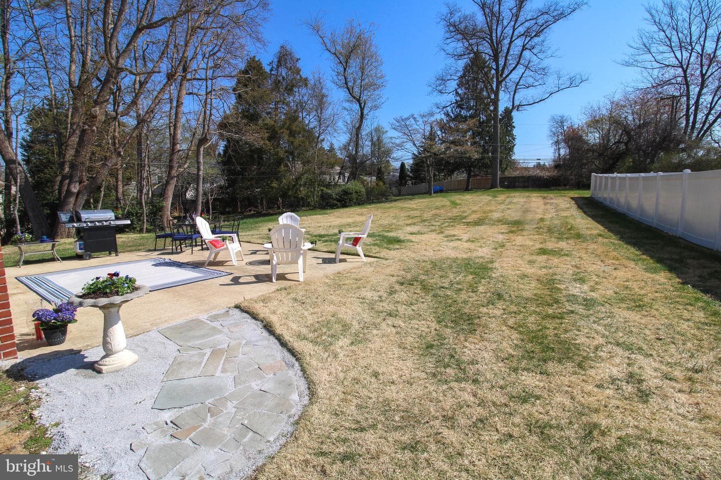 139 W Sylvan Drive photo 7