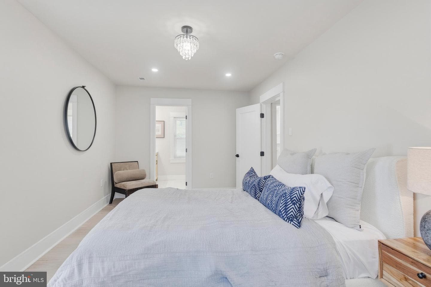 624 Lawson Avenue photo 37