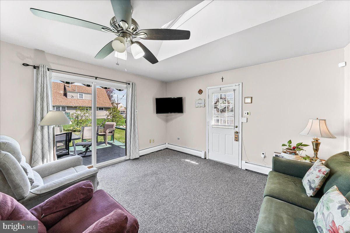 722 Brighton Terrace photo 12