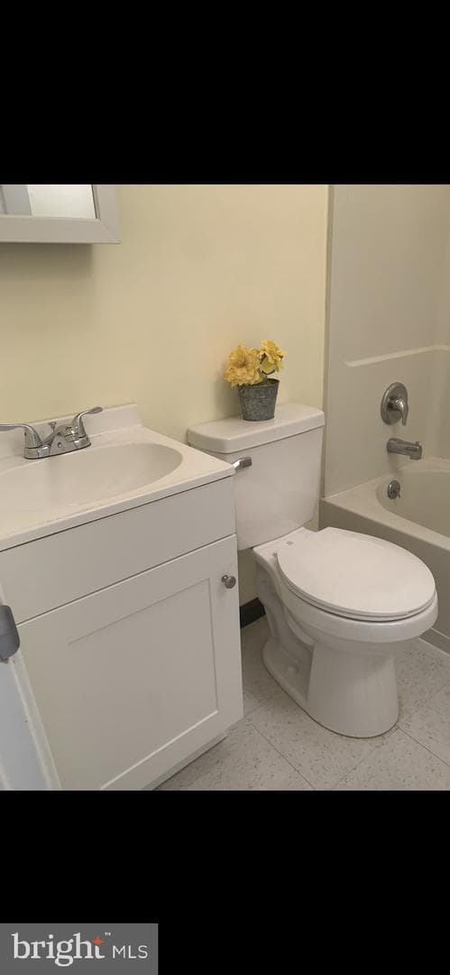 428 Croyden Road photo 13