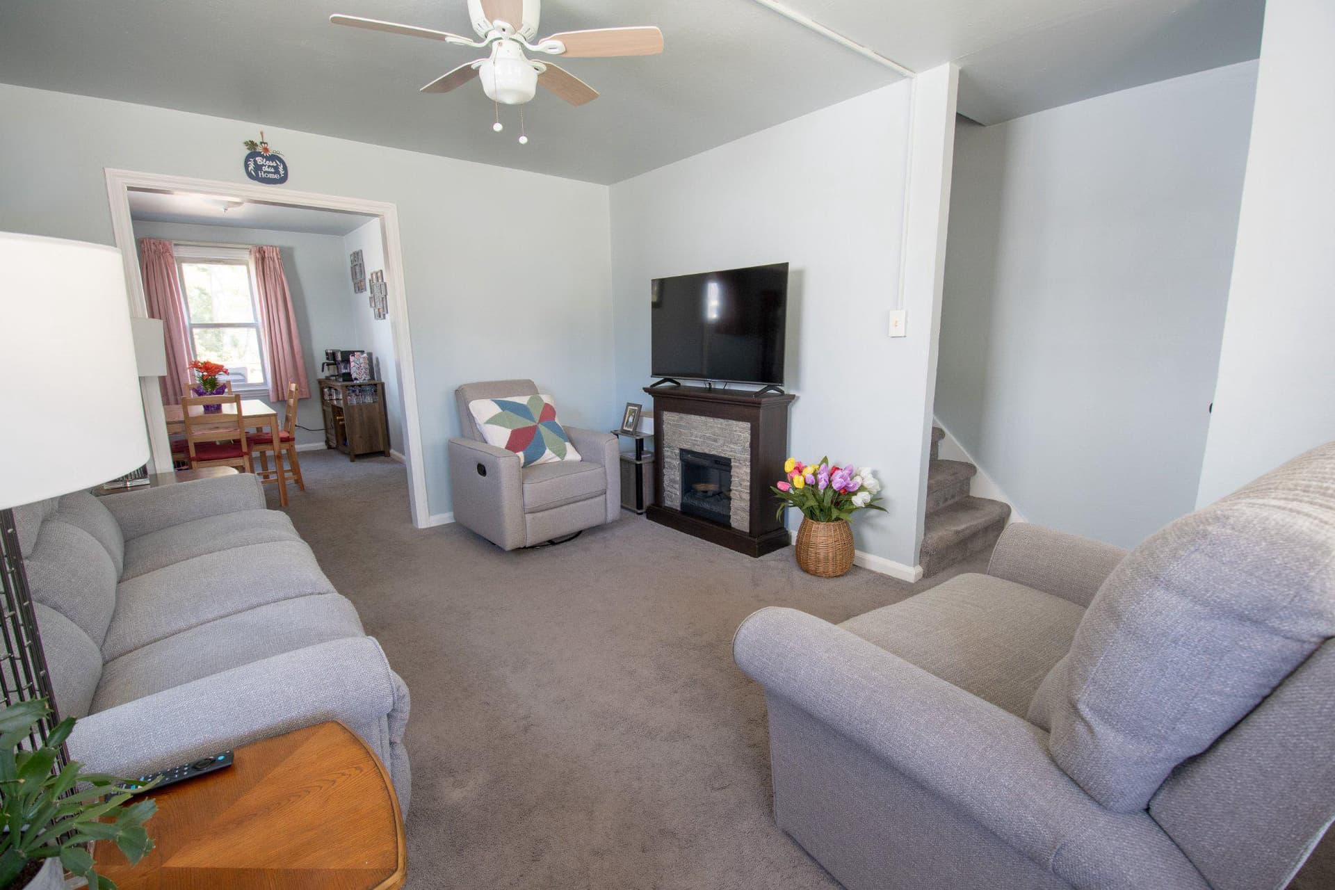 111 W Ridley Avenue photo 3