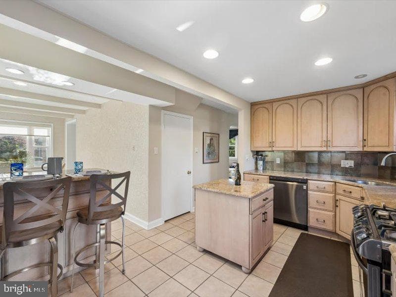 1723 Ridgeway Road photo 18