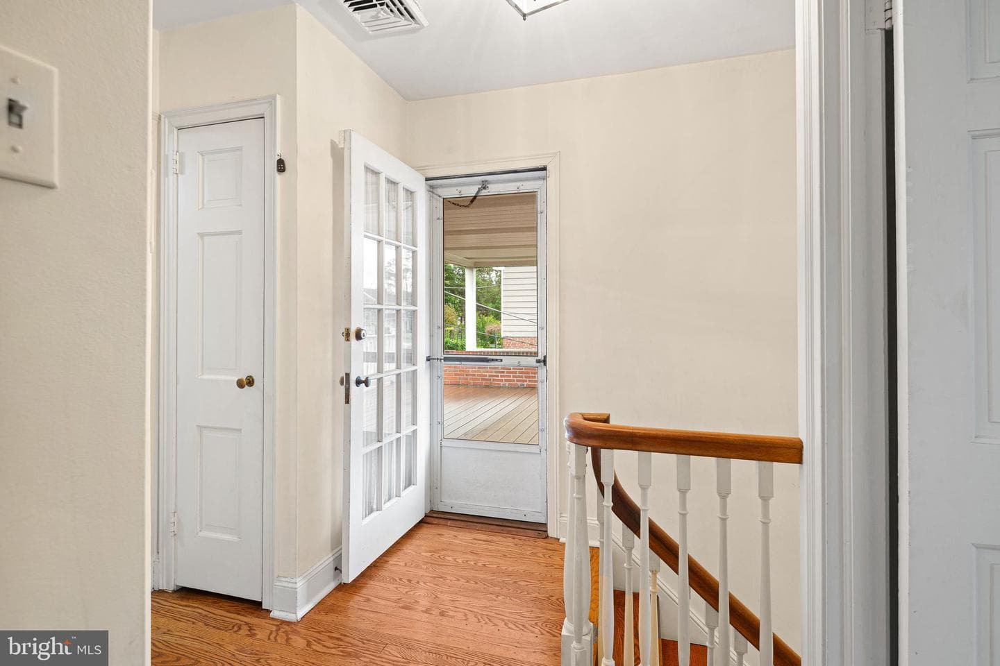 929 Burmont Road photo 16