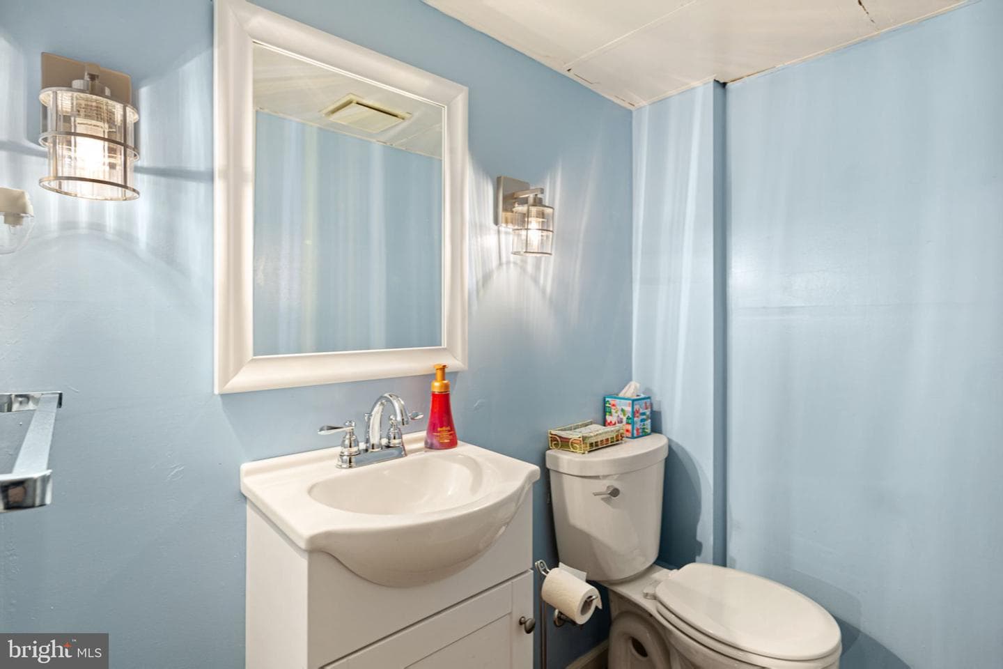 929 Burmont Road photo 33