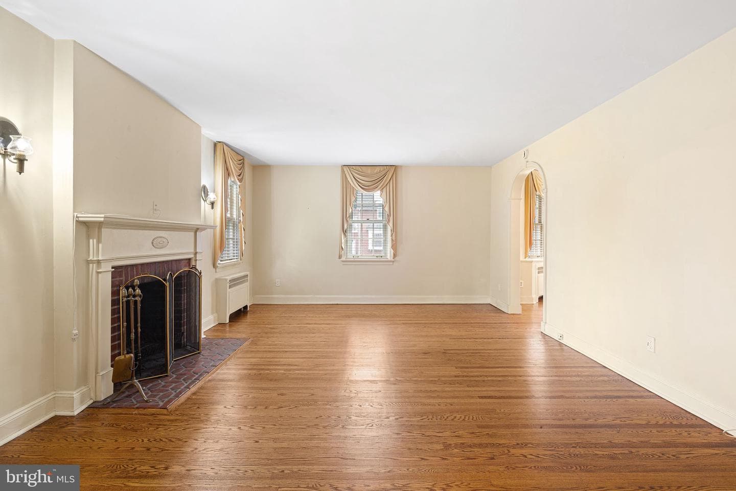 929 Burmont Road photo 9