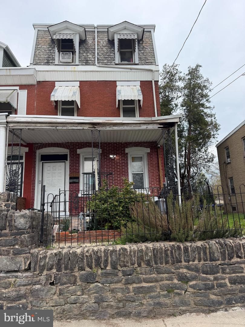2124 W 3rd Street, Chester