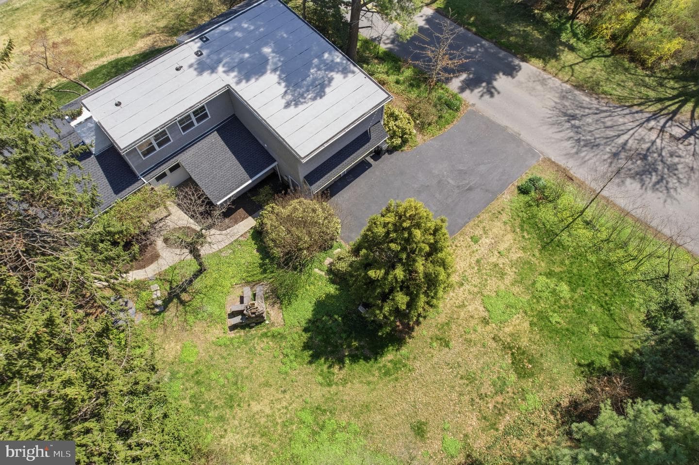 409 S Providence Road photo 100