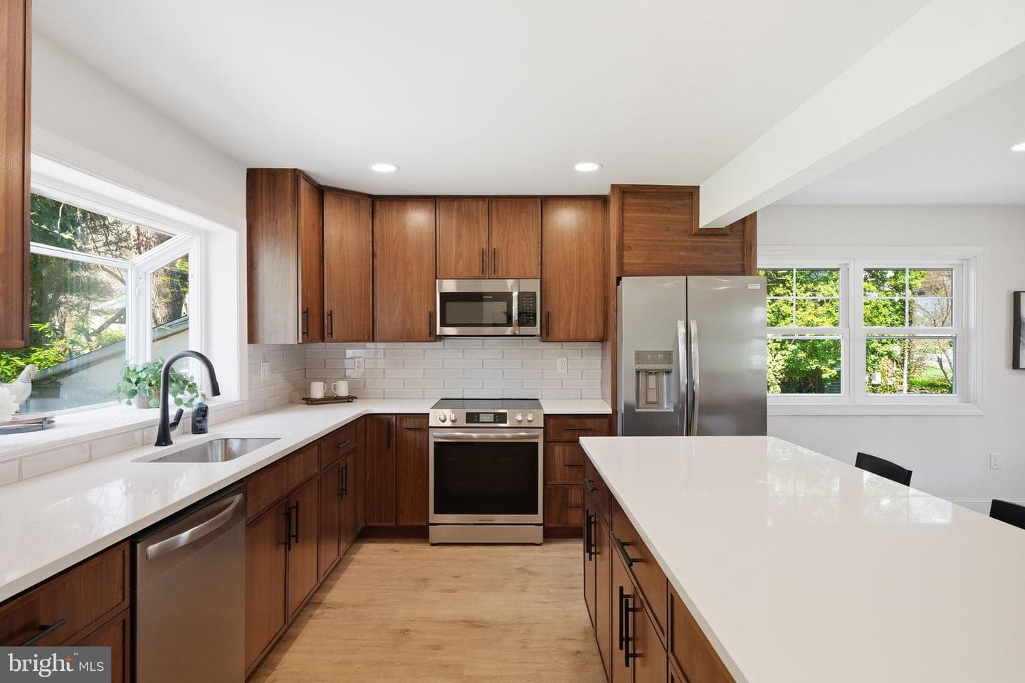 409 S Providence Road photo 36