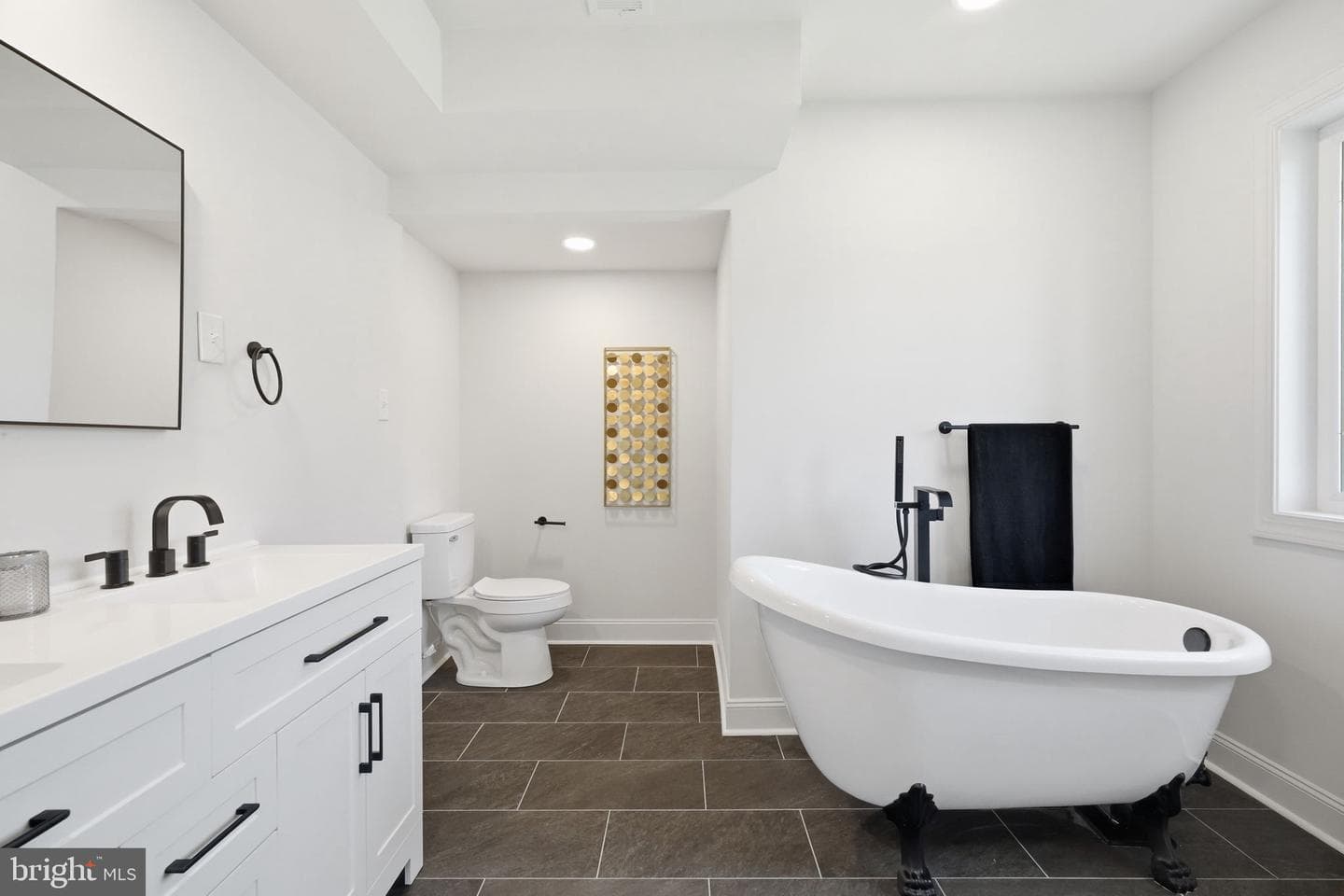 409 S Providence Road photo 75
