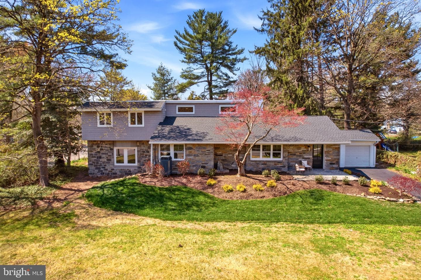 409 S Providence Road photo 96