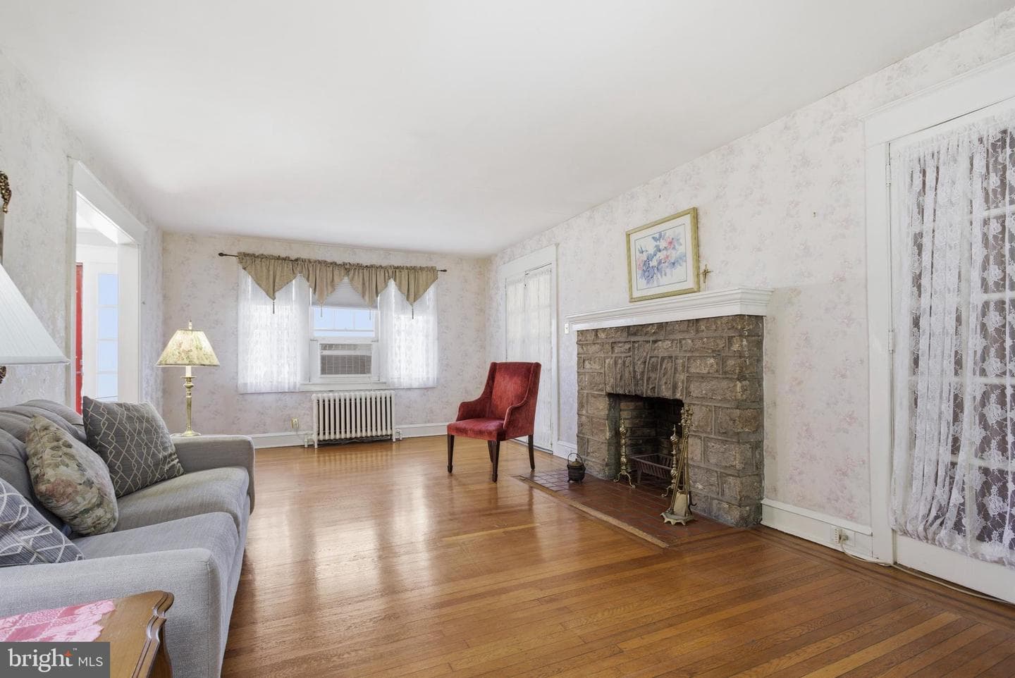 632 Mason Avenue photo 6