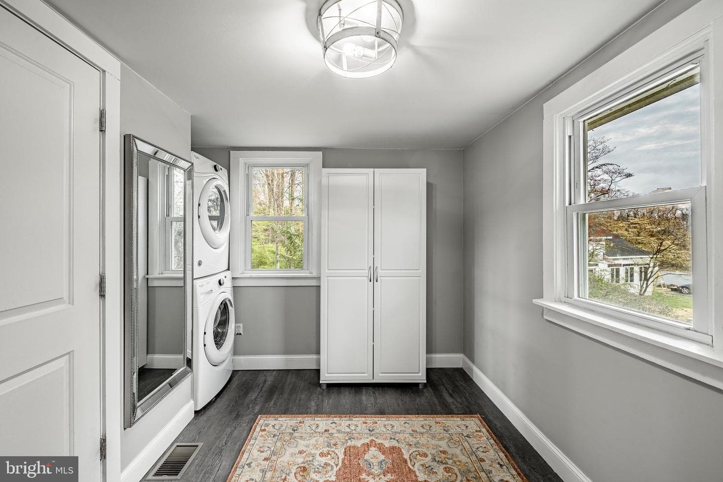 3119 Laughead photo 11