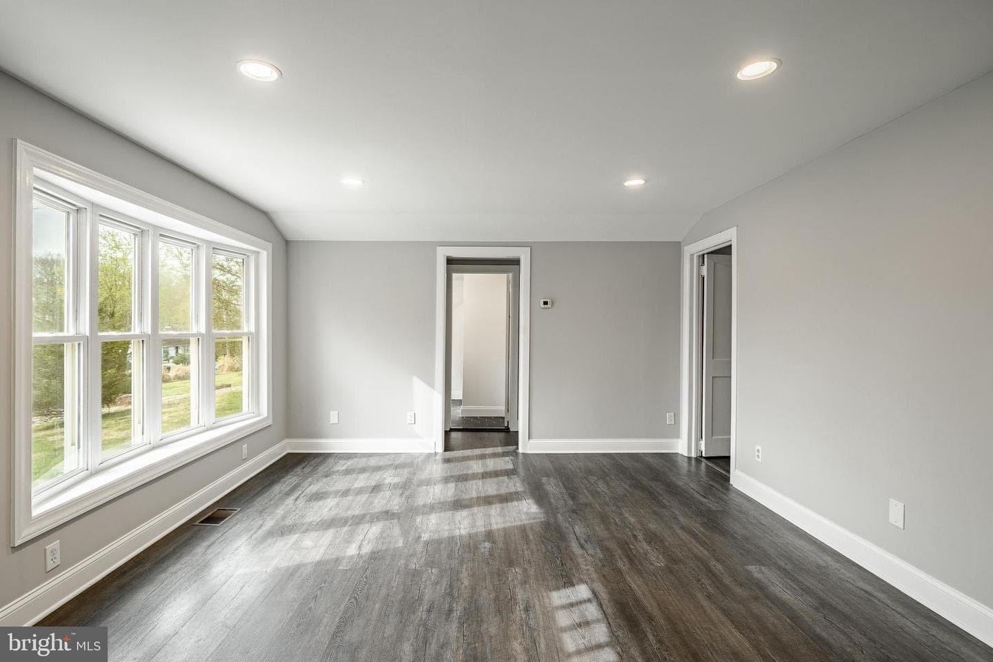 3119 Laughead photo 15