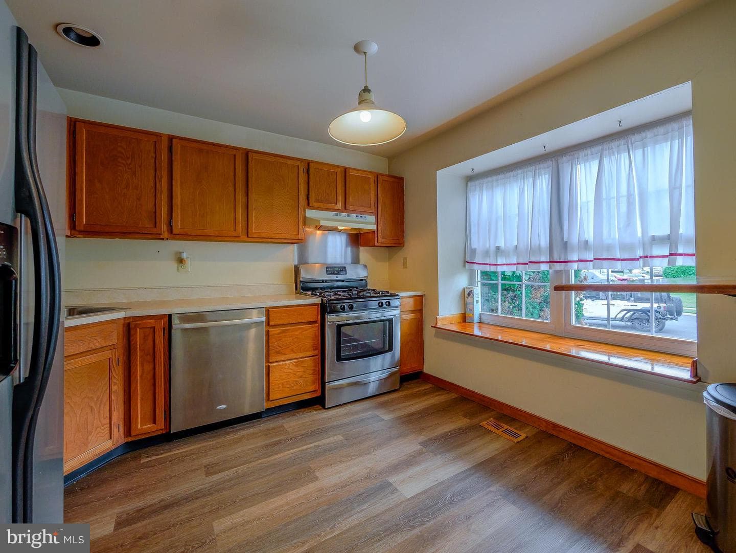 6 Victoria Drive photo 12
