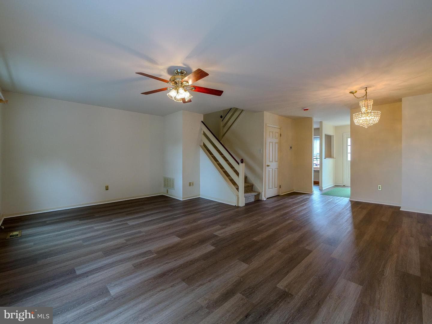 6 Victoria Drive photo 21