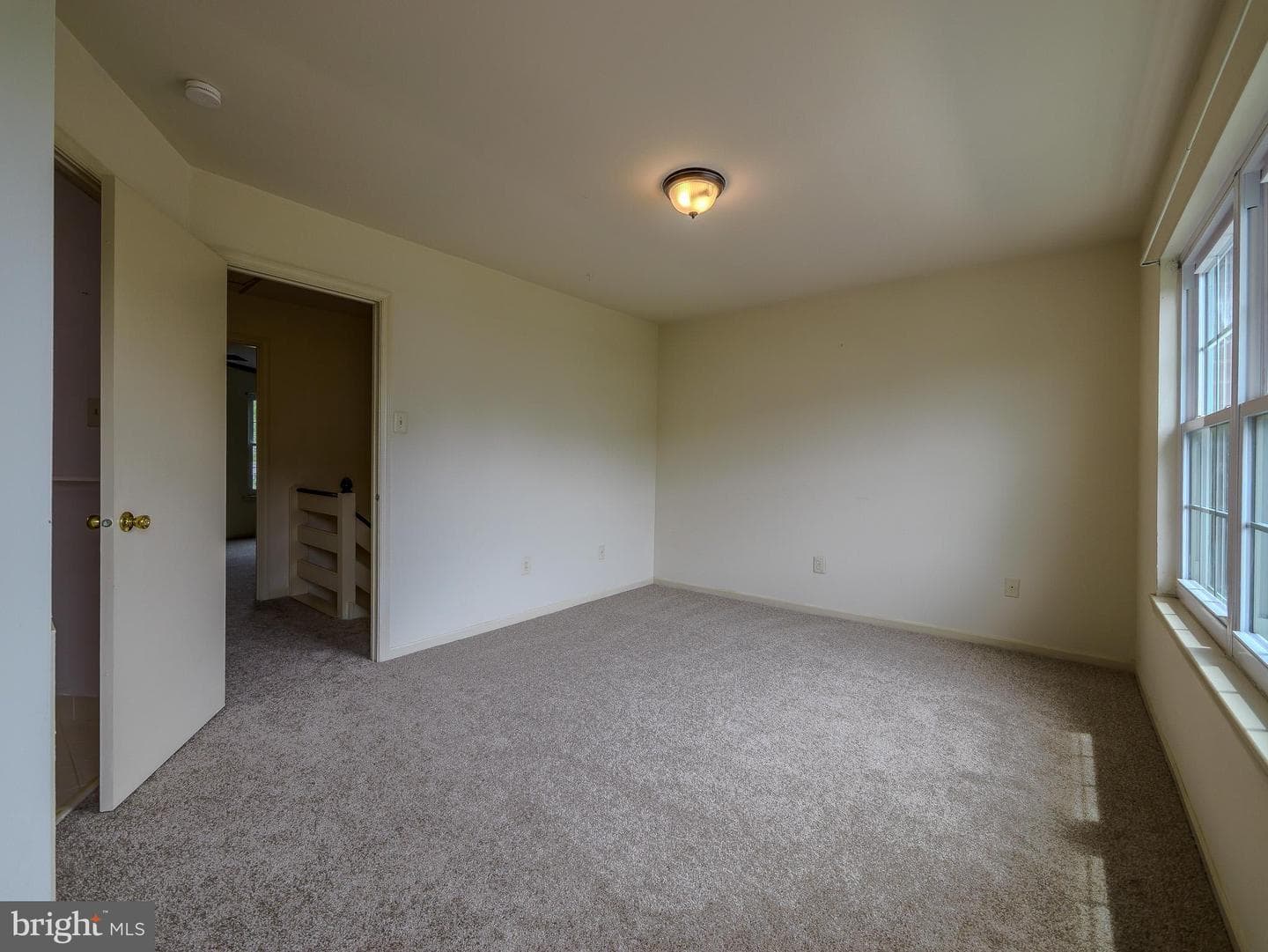 6 Victoria Drive photo 36