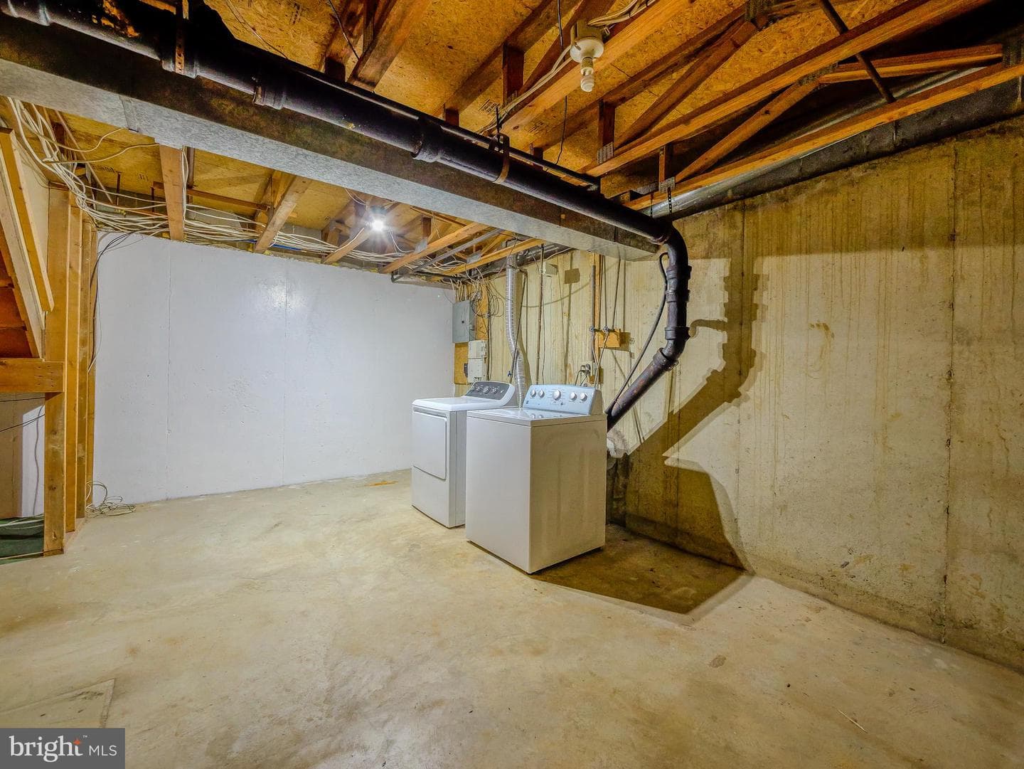 6 Victoria Drive photo 44