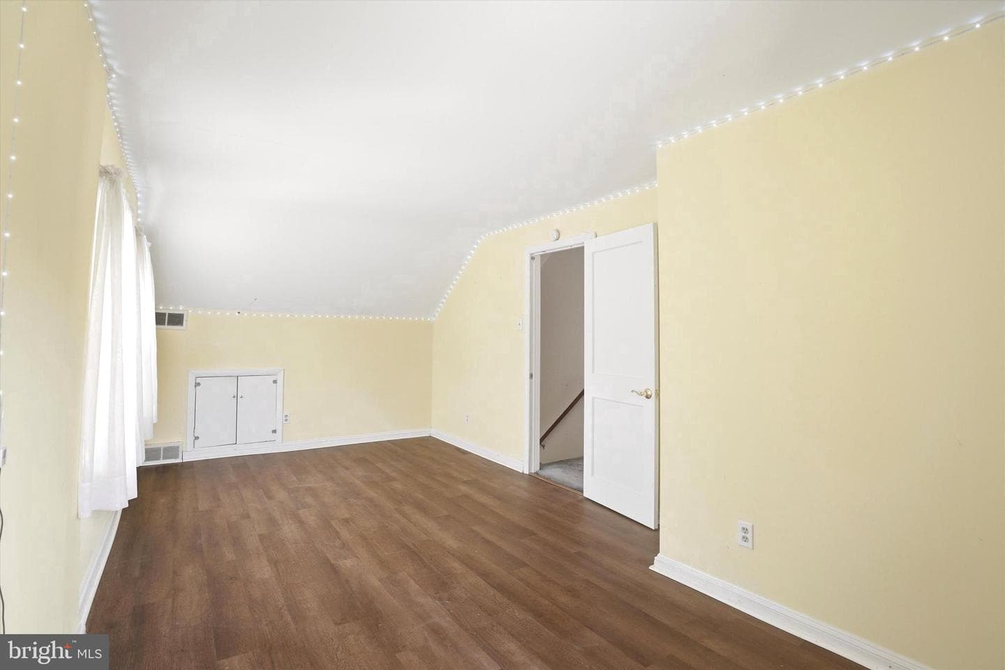 544 Lawrence Road photo 17