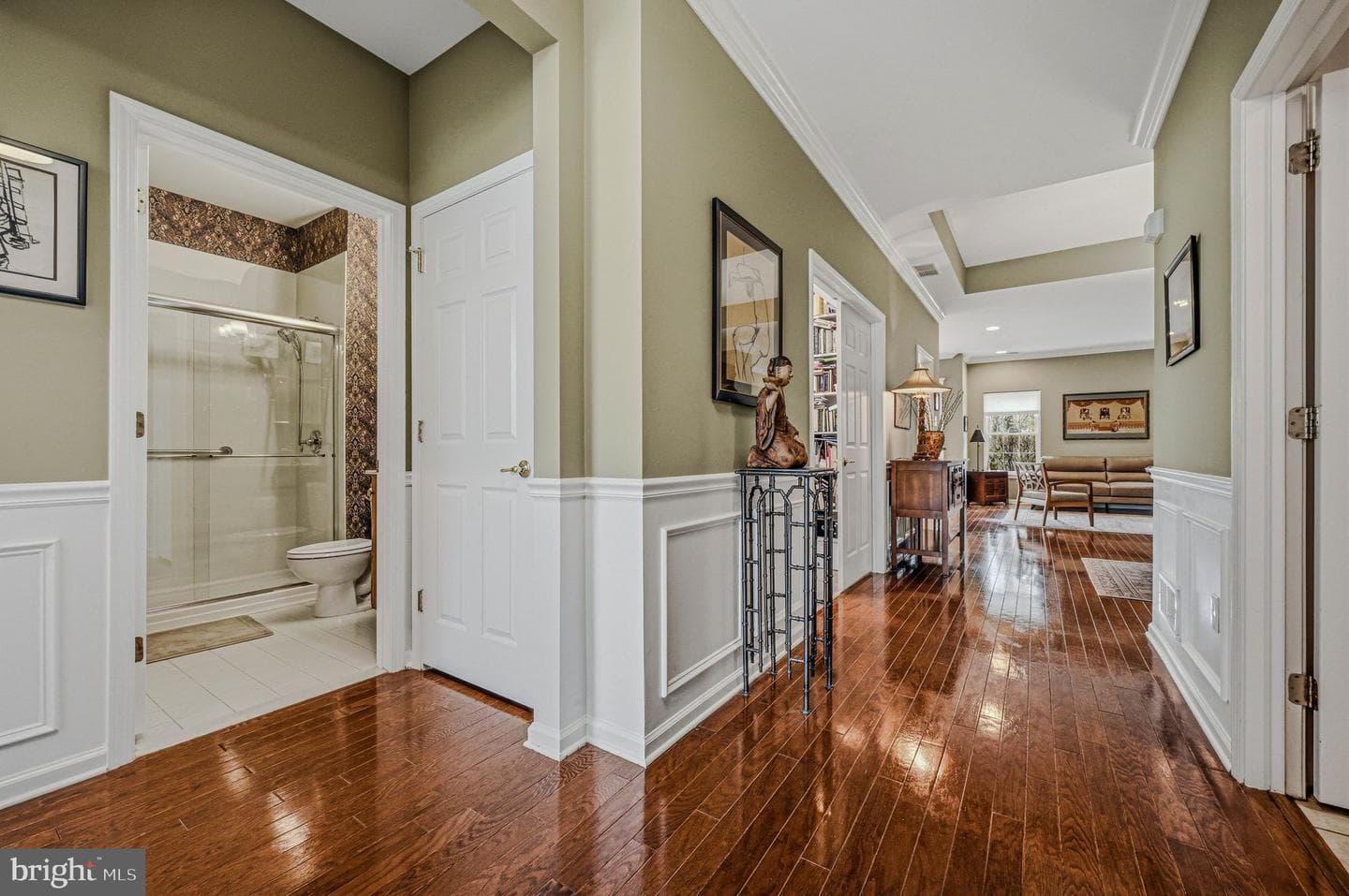 8 Irwin Drive photo 5