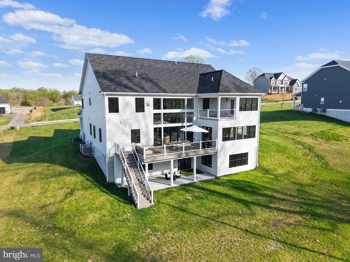 3155 Ridgeview Court photo 4