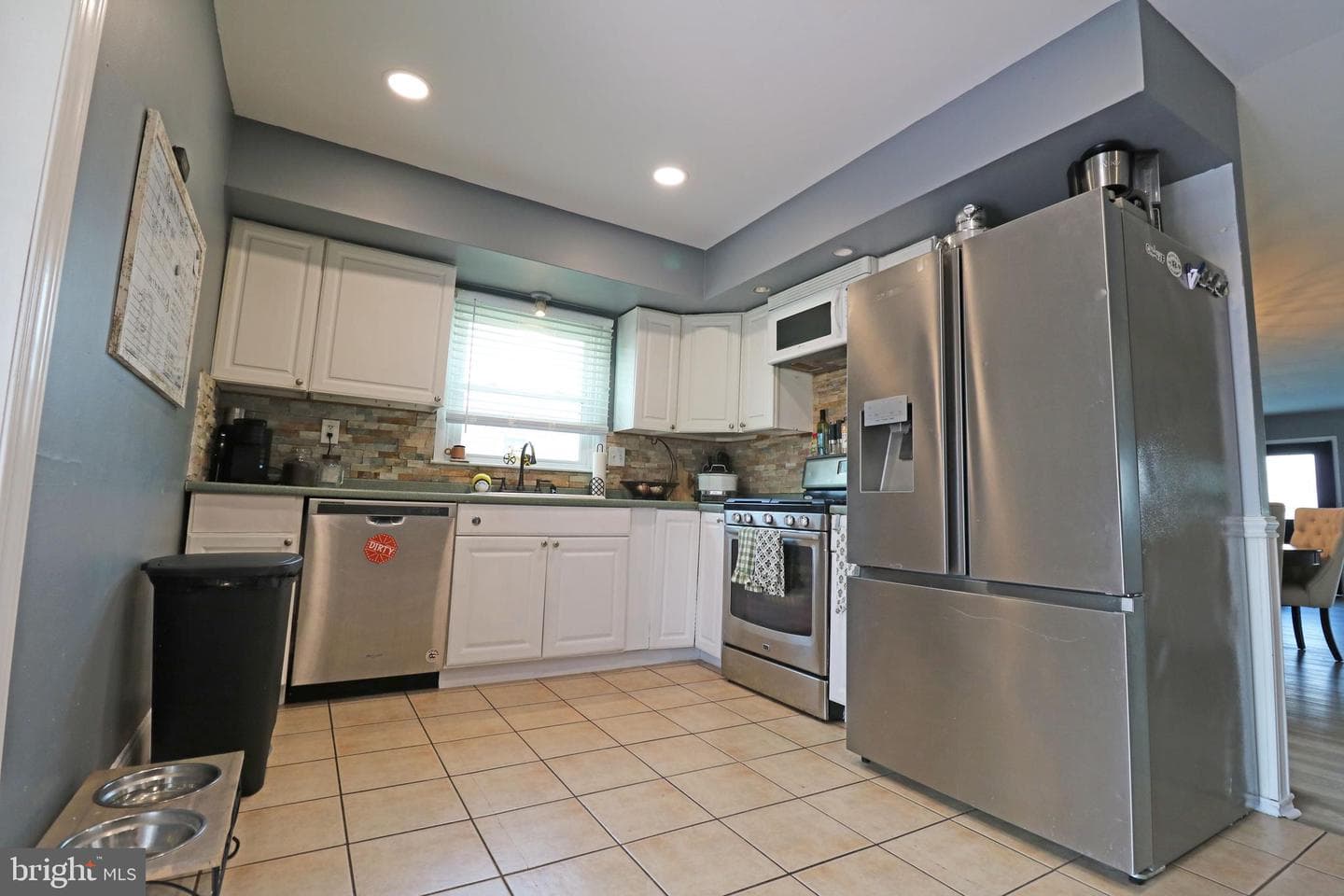 212 Riverview Avenue photo 11
