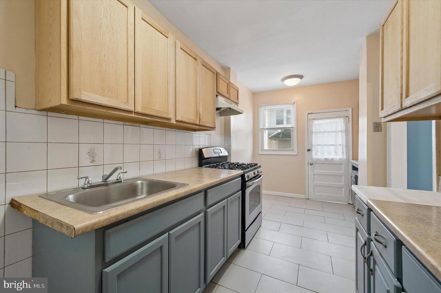 7403 Miller Avenue photo 11