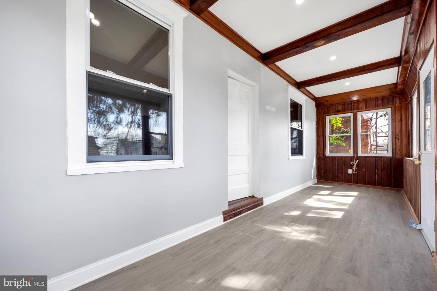 3227 Berkley Avenue photo 4
