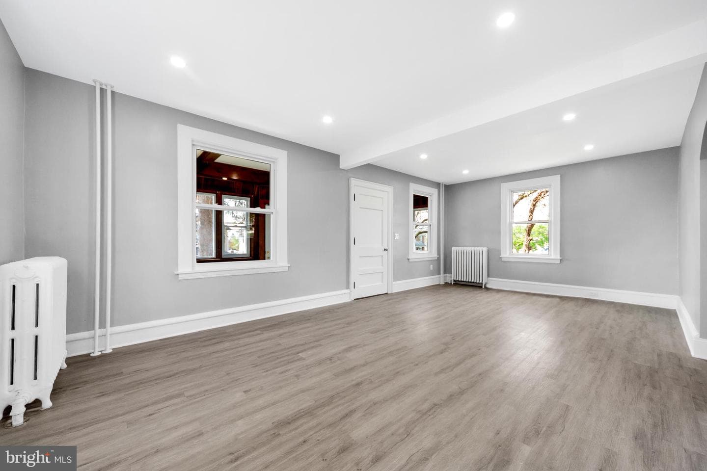 3227 Berkley Avenue photo 5