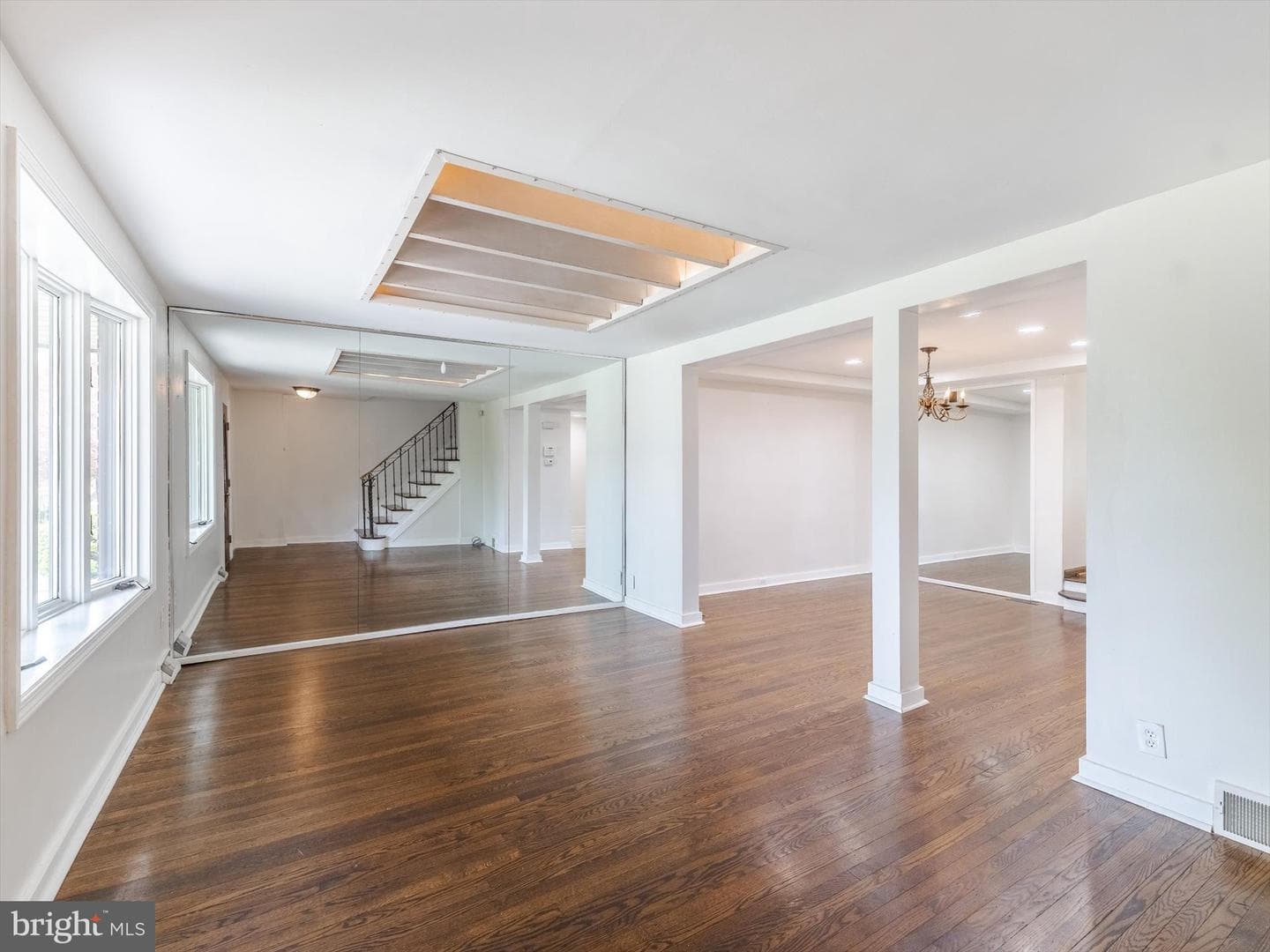 289 Friendship Road photo 11