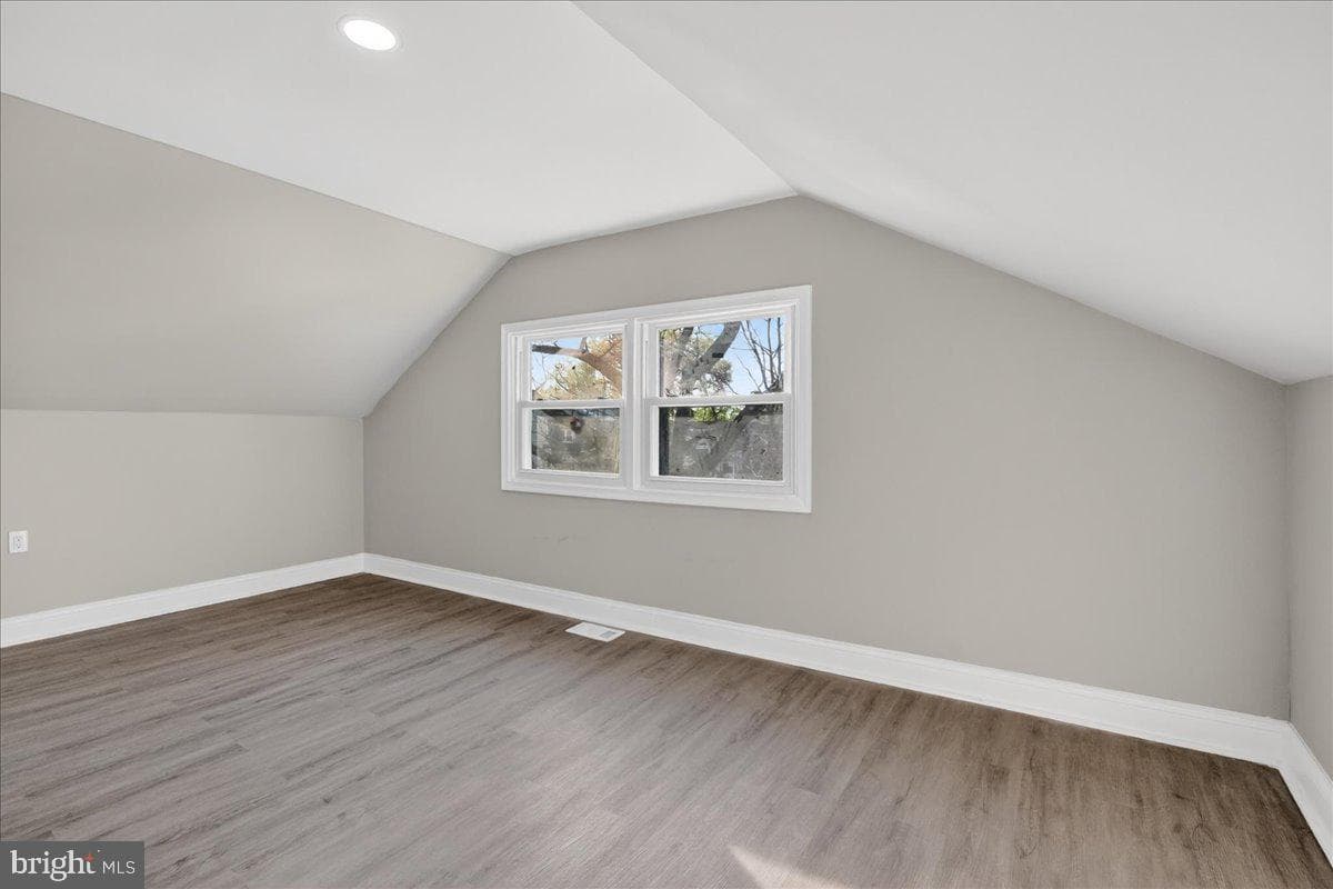 538 Pershing Avenue photo 25