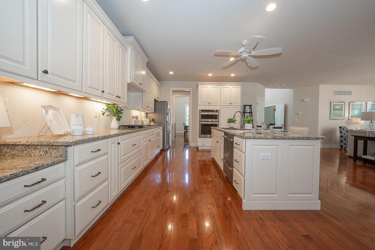 3708 Liseter Gardens photo 16
