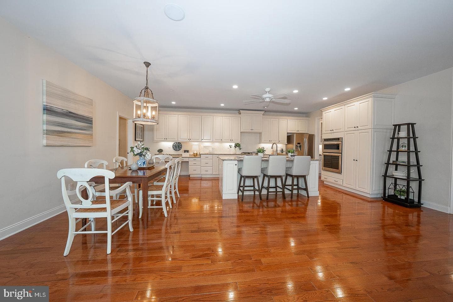 3708 Liseter Gardens photo 18