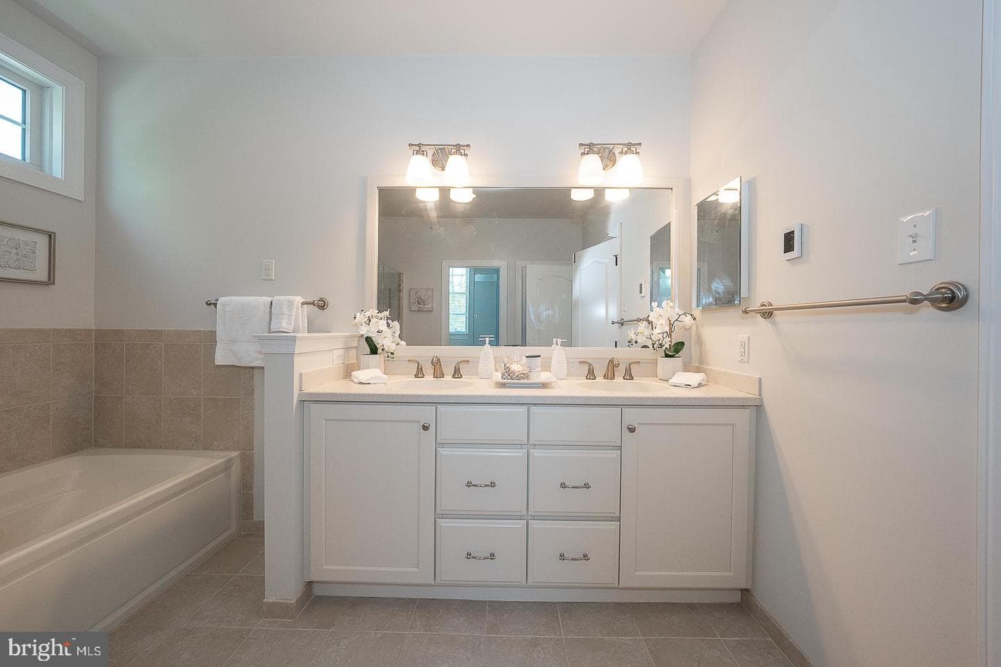 3708 Liseter Gardens photo 26