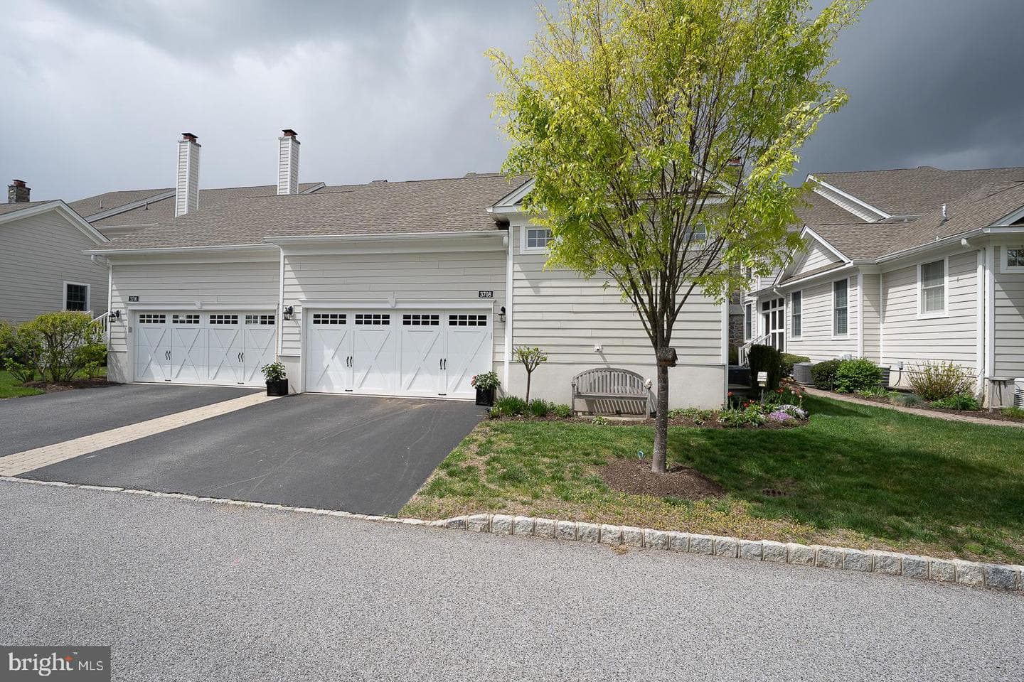 3708 Liseter Gardens photo 39