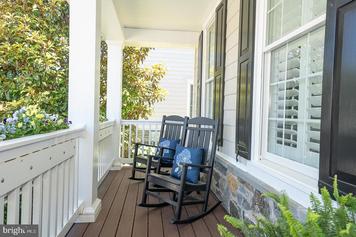 3708 Liseter Gardens photo 4