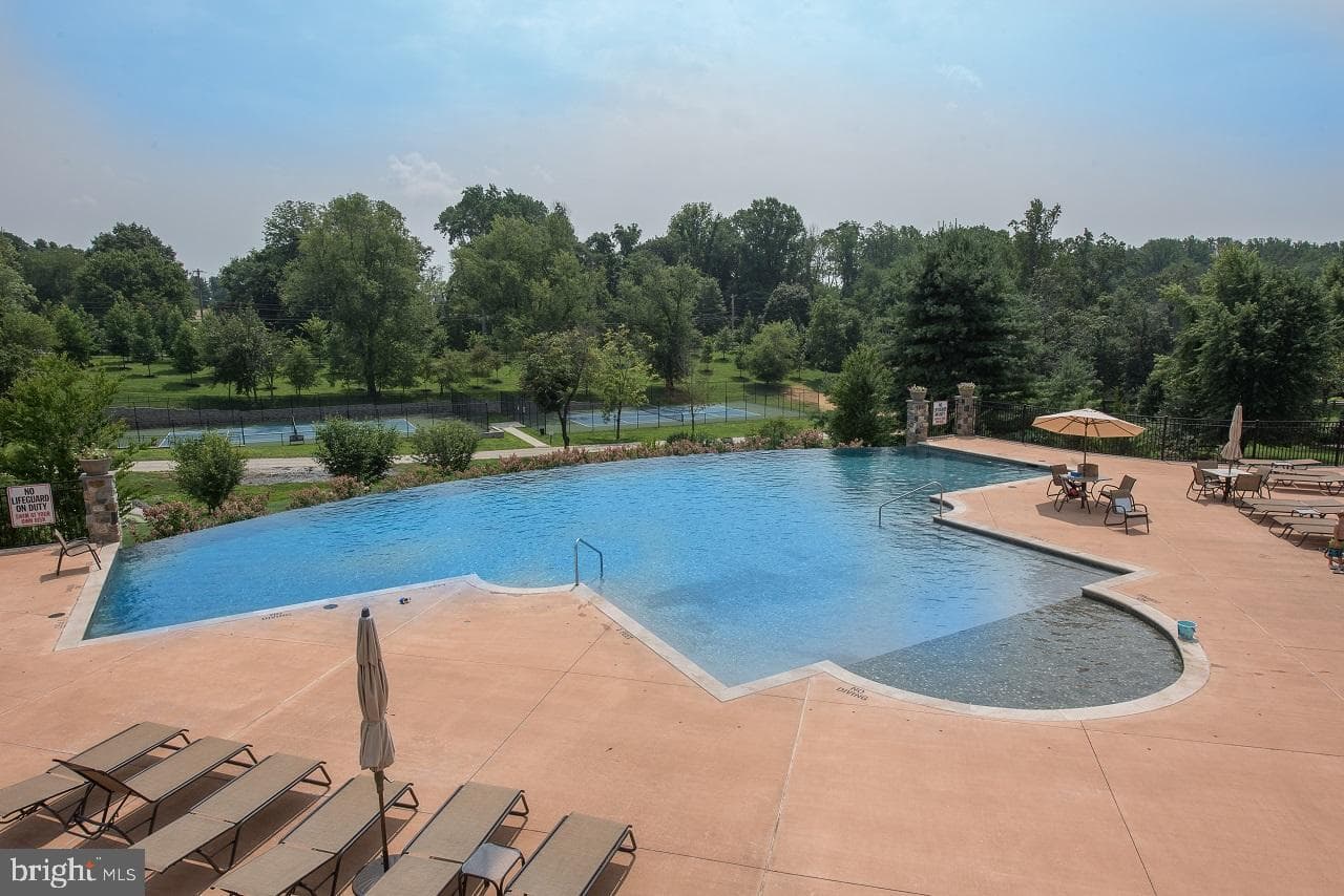 3708 Liseter Gardens photo 54