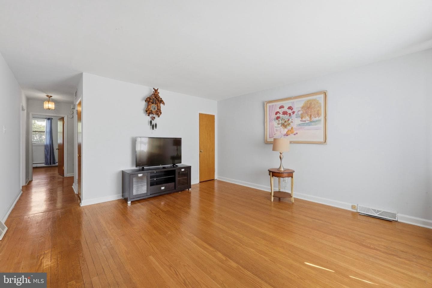 17 E Berkley Avenue photo 4