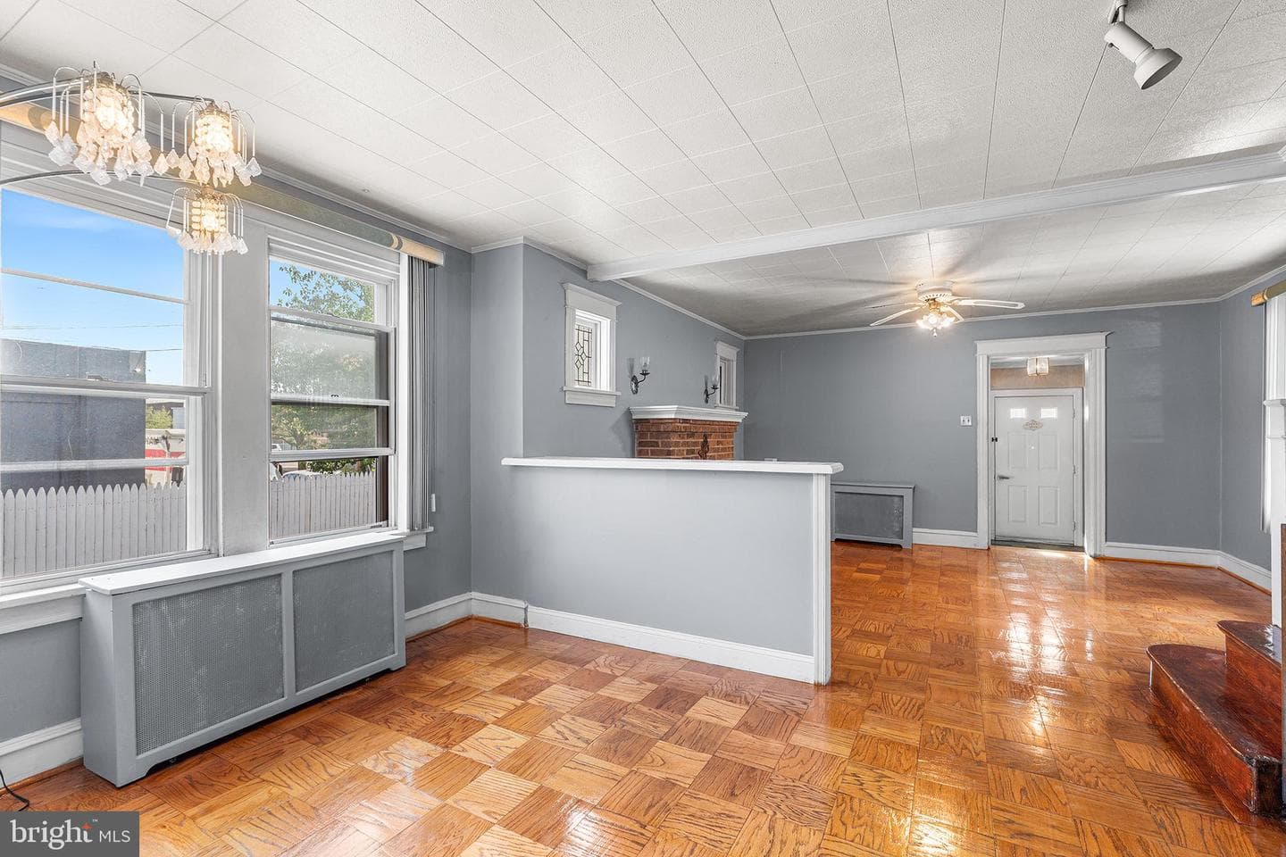 3 Beverly Avenue photo 5