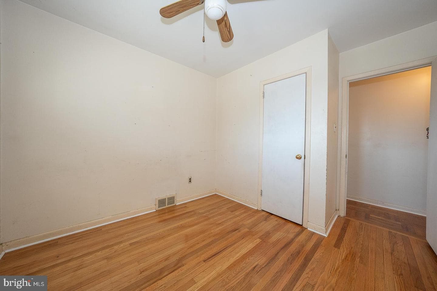 102 Tuscany Road photo 17