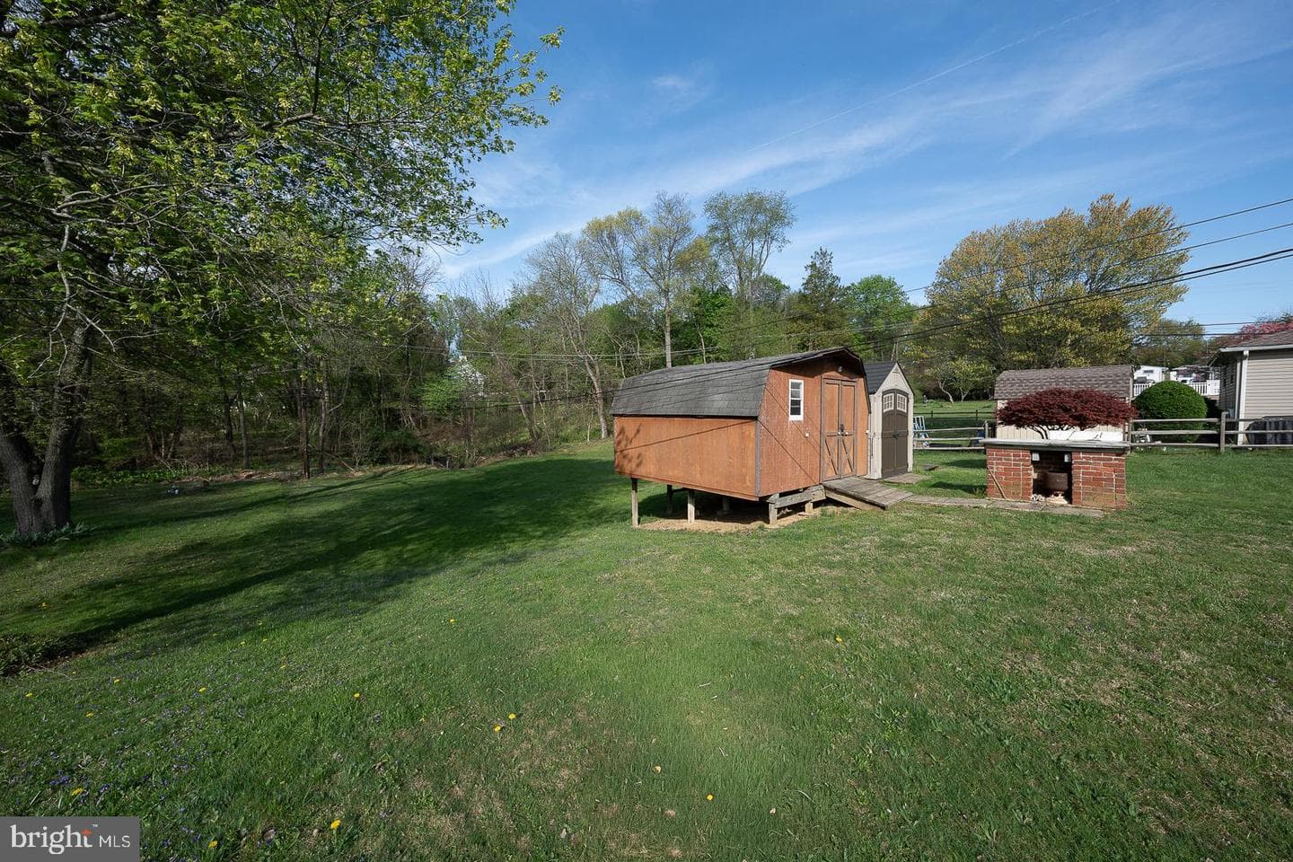 102 Tuscany Road photo 28
