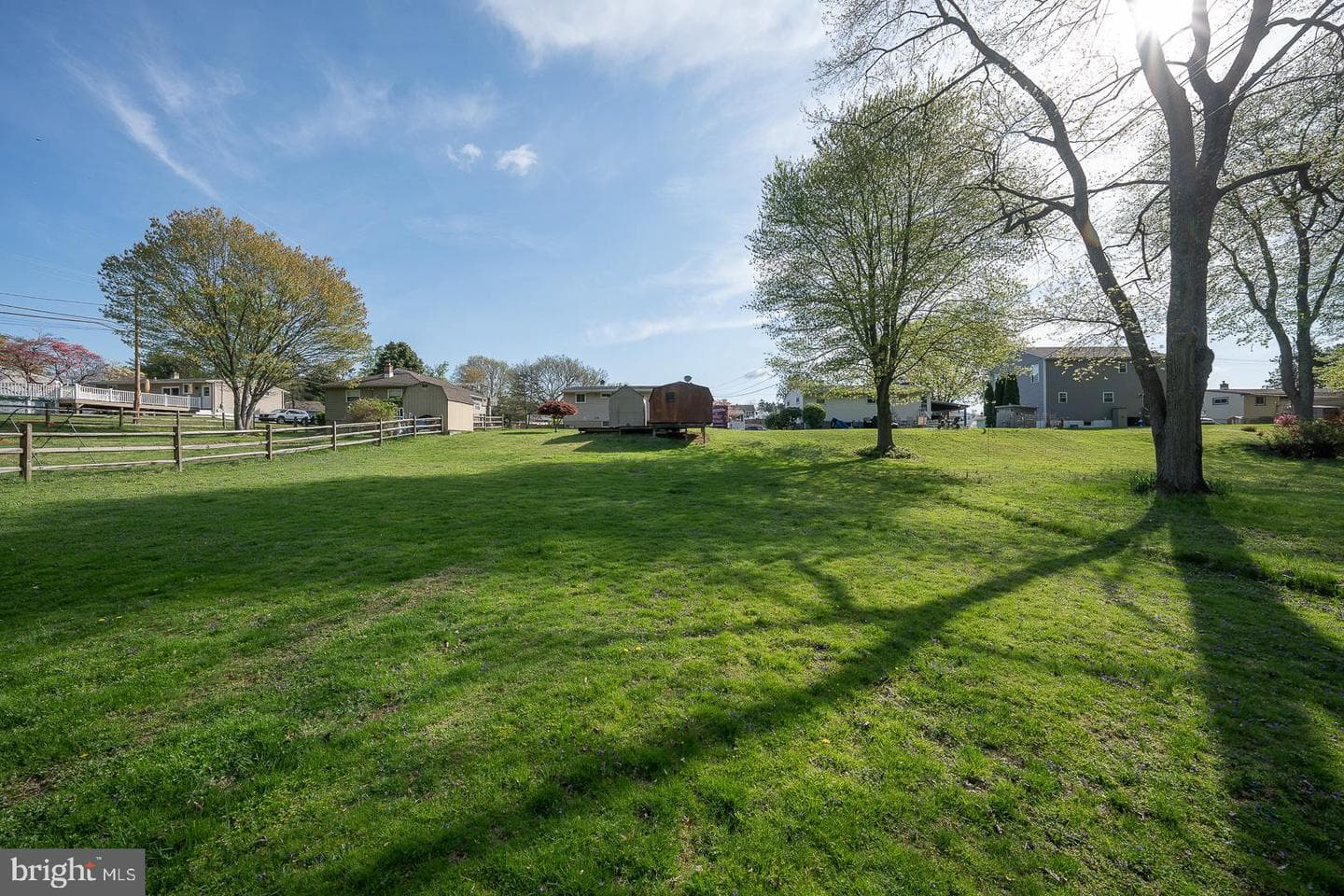 102 Tuscany Road photo 31