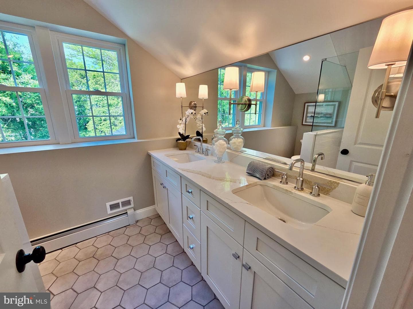123 Ridley Drive photo 18